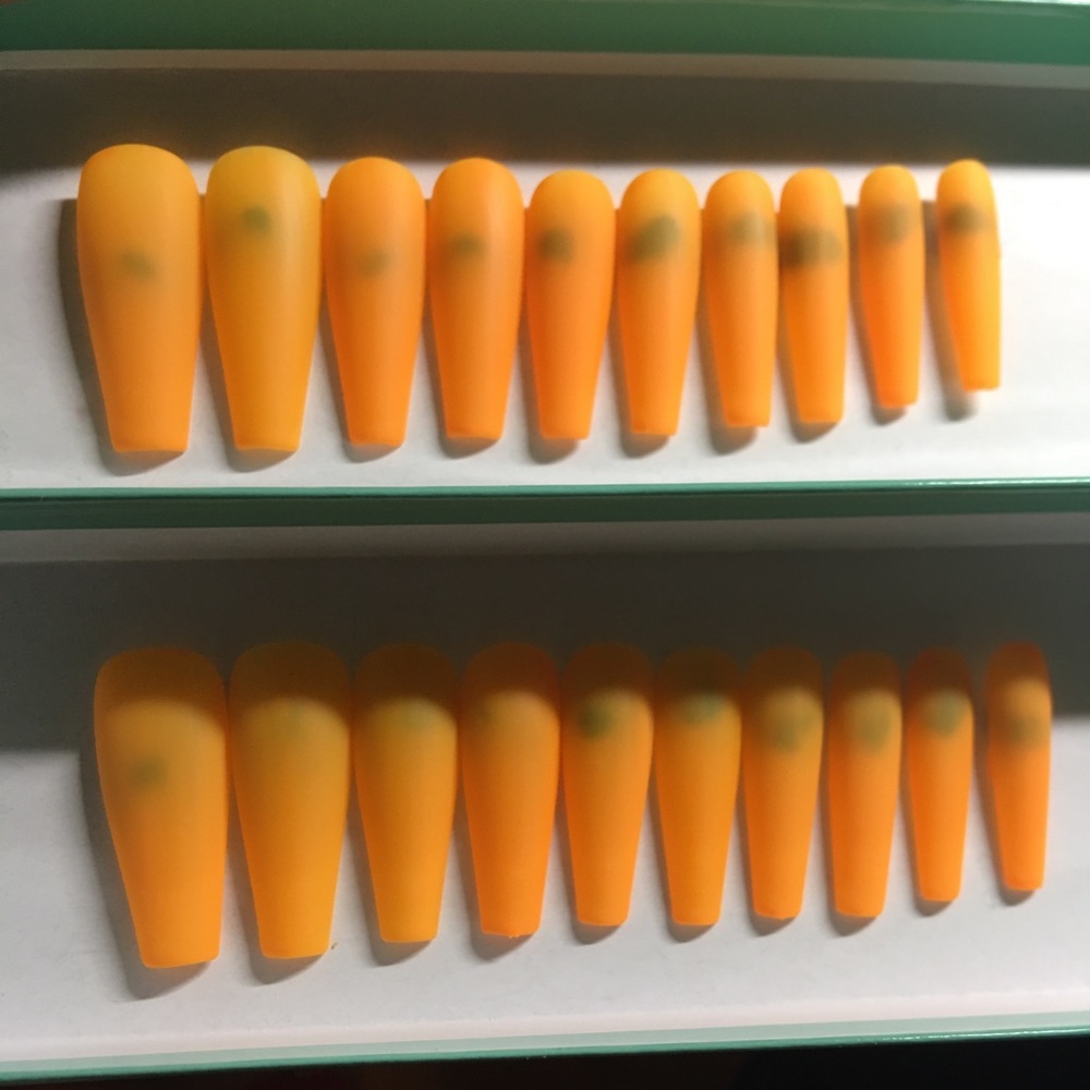 24 pc. Press on nails custom